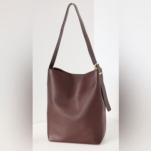 Madewell The Essential Bucket Tote